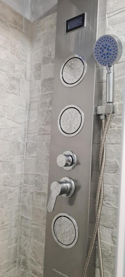 Case Di Paola Via Crisanzio Bari Exterior foto